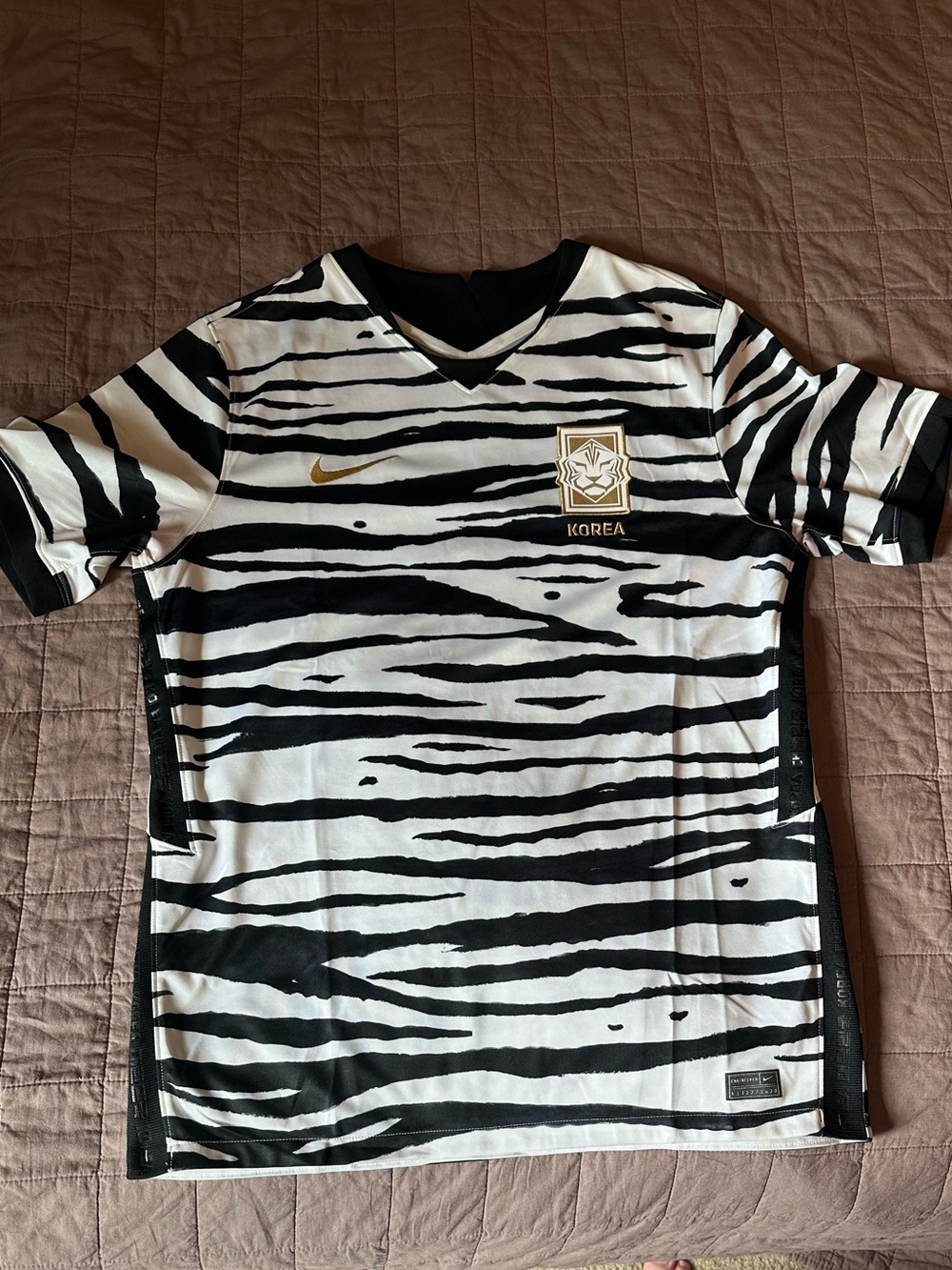 Nike South Korea 2020-21 away jersey
